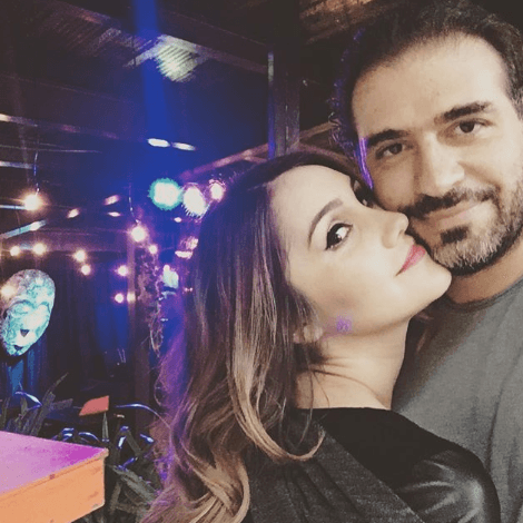 La publicación recibió comentarios positivos, pero también varios negativos. Incluso, algunos usuarios consideraron fuera de lugar la publicación de Paco Álvarez, ya que a su parecer atentaba contra la imagen pública de la cantante.