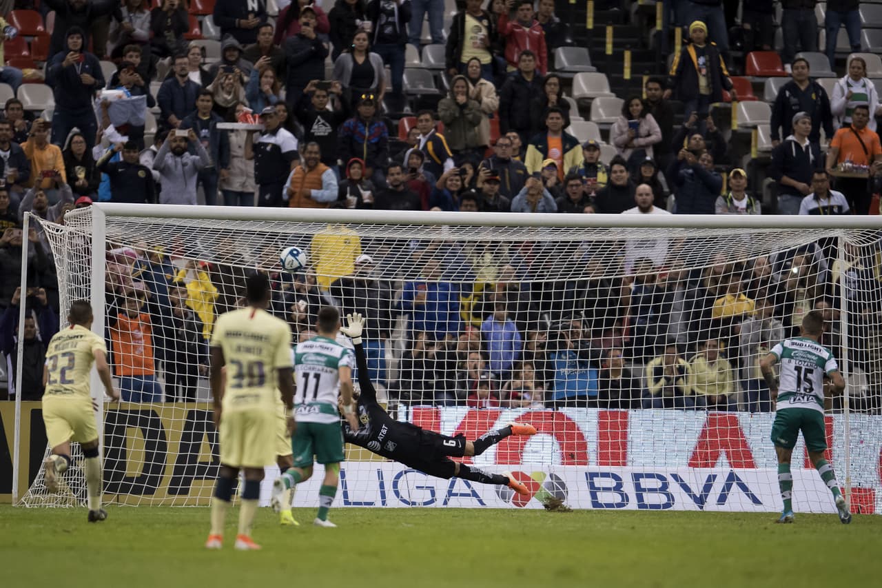 Santos Laguna consumó una remontada con buen futbol y ratifica su liderato tras vencer 1-2 a las Águilas del América en la Fecha 16 de la Liga MX.