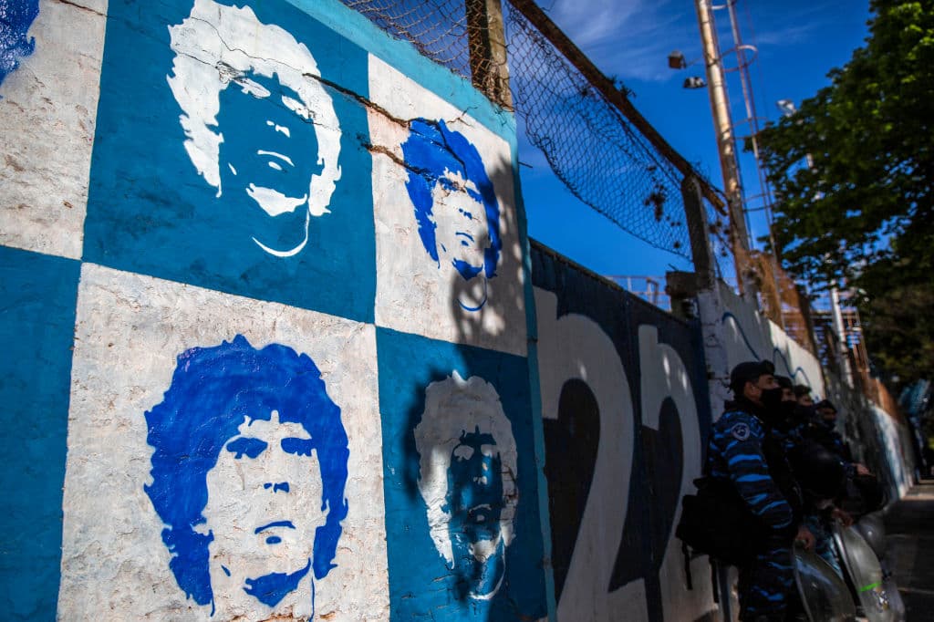 Este popular mural está ubicado en La Plata, cerca del Estadio Juan Carlos Zerrillo.