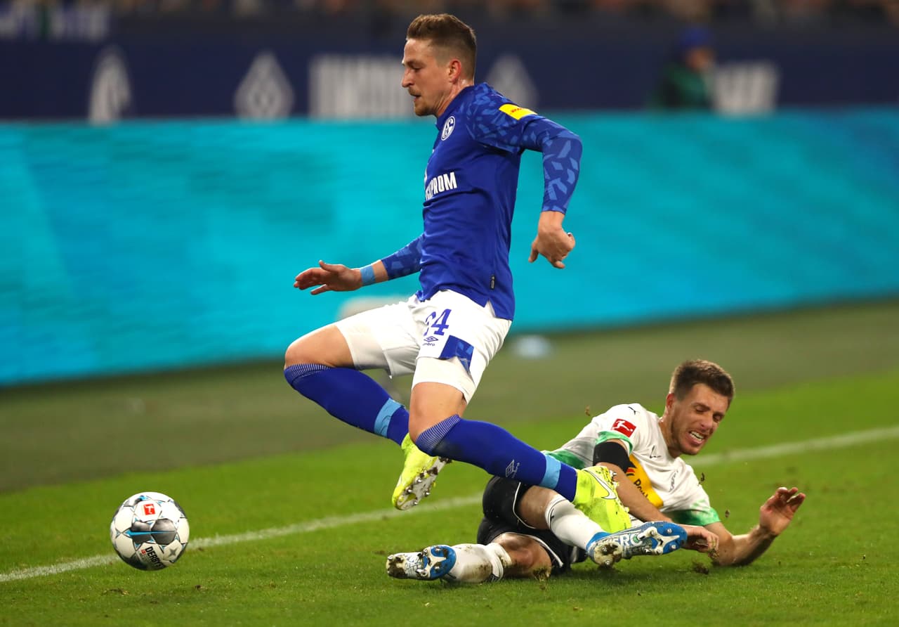 Suat Serdar (48’) y Michael Gregoritsch (58’) anotaron los goles para la victoria de los locales.