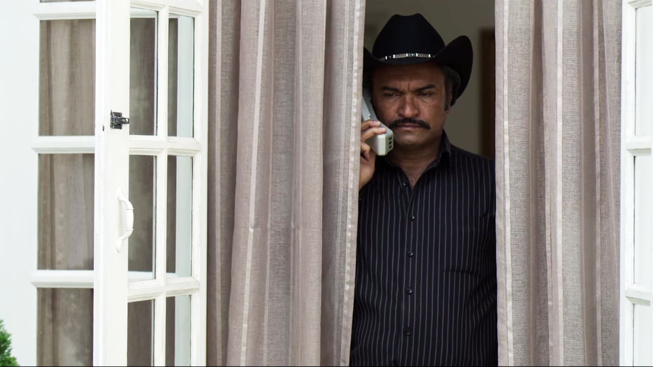 Ismael esperaba la respuesta de su socio, pero sólo encontró silencio.