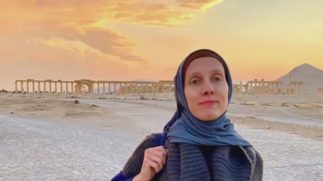 Milicia iraquí libera a la periodista estadounidense y le ordena abandonar Irak de inmediato