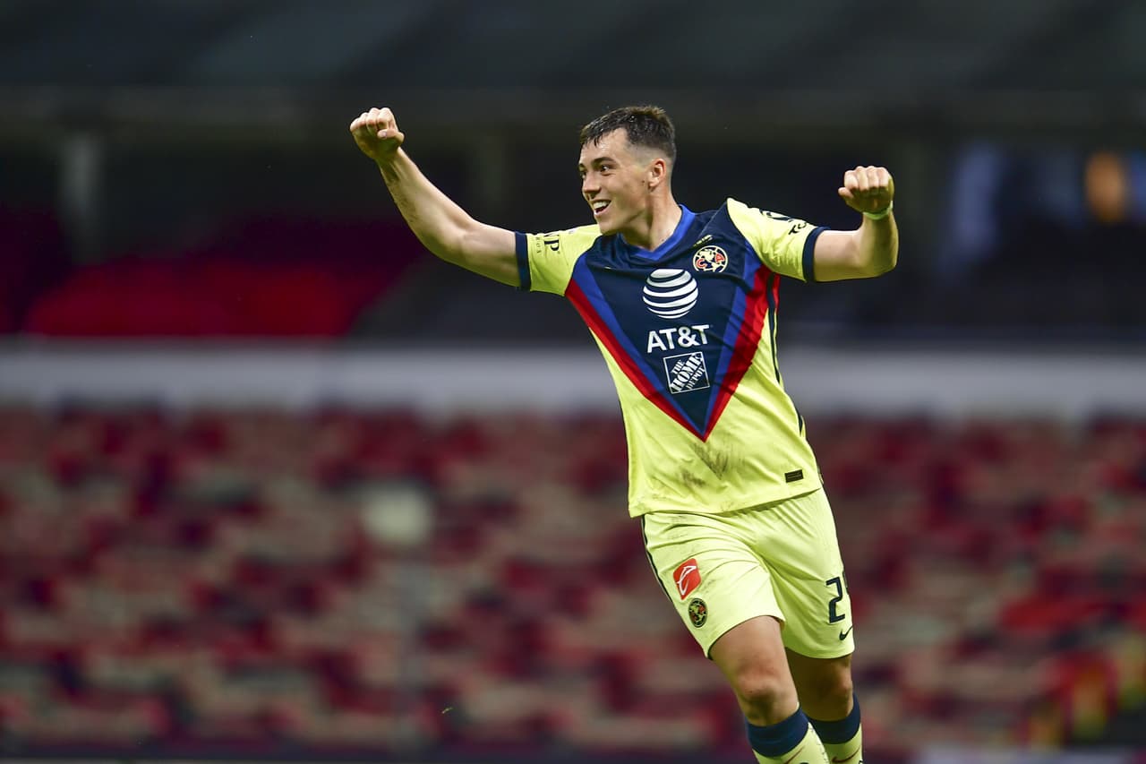 Federico Viñas de América, listo para tener minutos contra Chivas en el Clásico Nacional