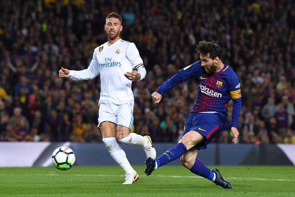 <b>Barcelona 2-2 Real Madrid</b>, 6 de mayo de 2018. Fue el último clásico español en la era Messi vs Cristiano. Luis Suárez al 10' y Lionel Messi (derecha) al 52' marcaron por los locales.