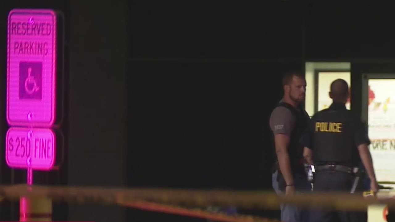 Reportan tiroteo afuera de un centro comercial en Calumet City