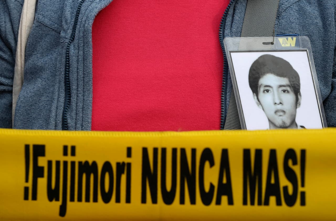 Kuczynski defendió que los demócratas no debían premitir que Fujimori muriera en prisión y pidió pasar "la página" y no dejarse "llevar por el odio" y "las emociones negativas heredadas del pasado".