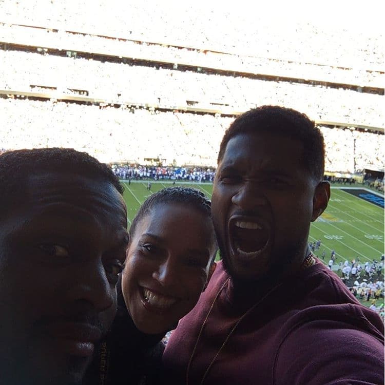 Usher no podía faltar.