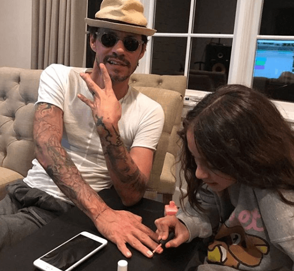 Se desconoce si el artista le regalará los peluches a Emme, la hija que tuvo con Jennifer López.