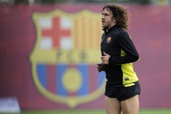 Las lesiones hacen preveer lo inevitable y Carles Puyol anuncia su retiro.