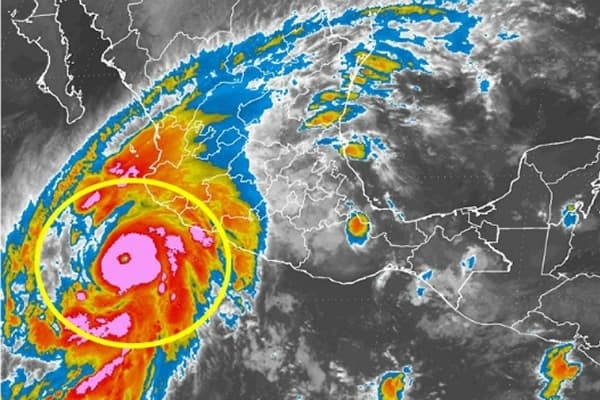 El huracán 'Patricia' podría afectar el Clásico Tapatío