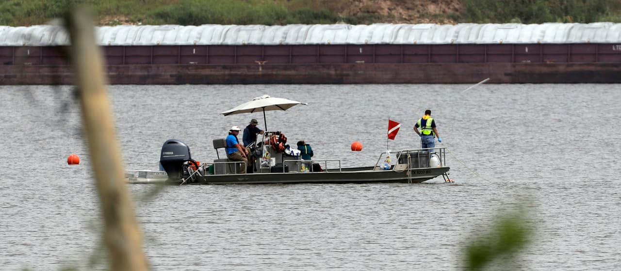 Recuperan los cuerpos de un adolescente y un adulto que murieron ahogados en el río San Jacinto de Texas