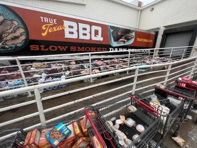 Falsa publicación sobre "comida gratis" crea caos en supermercados en Austin