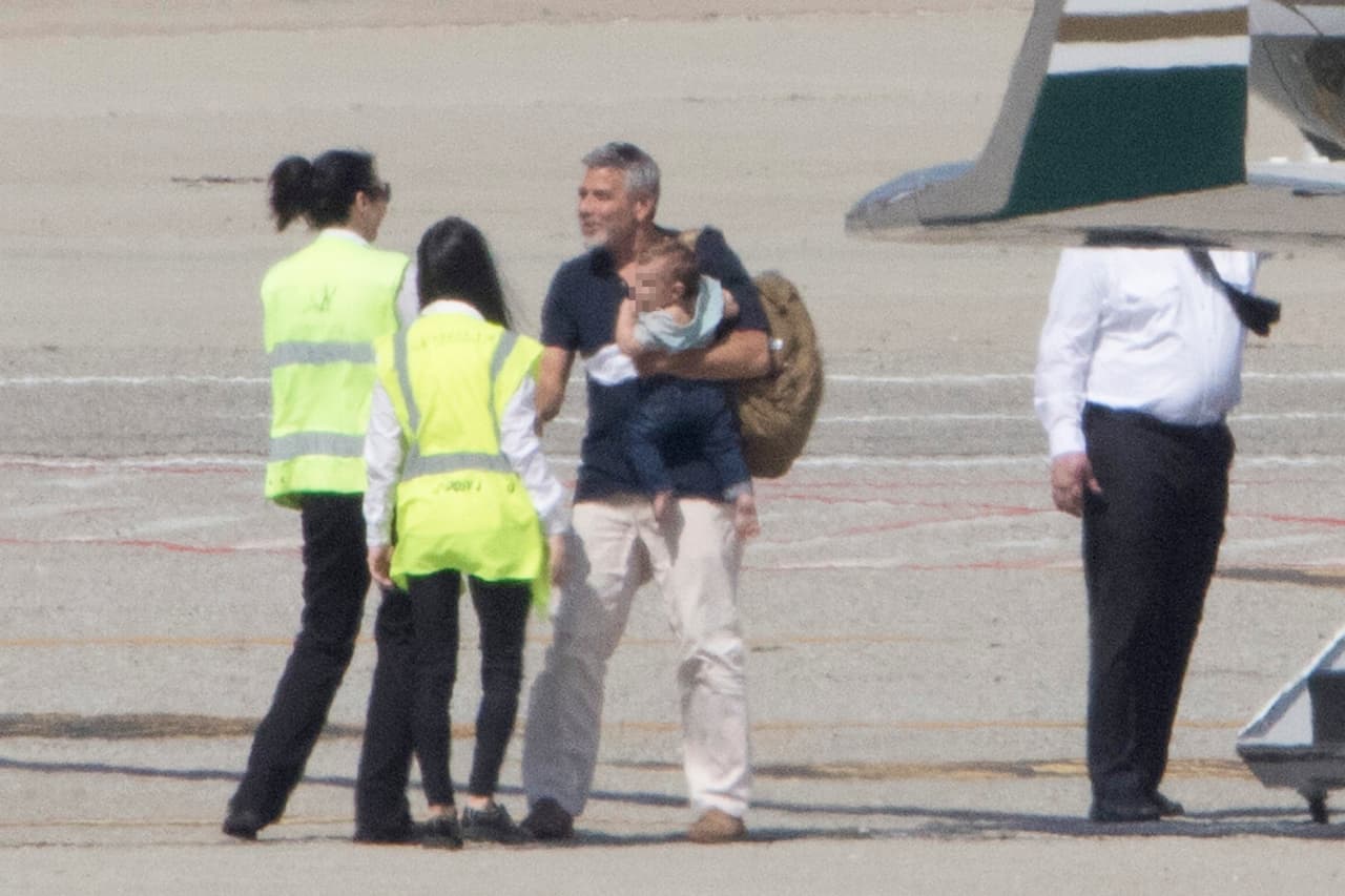 Ella y Alexander nacieron el 6 de junio en Reino Unido, donde se crió la libanesa, pero entonces no dieron más detalles sobre el parto, más allá del típico "están felices, sanos y bien".