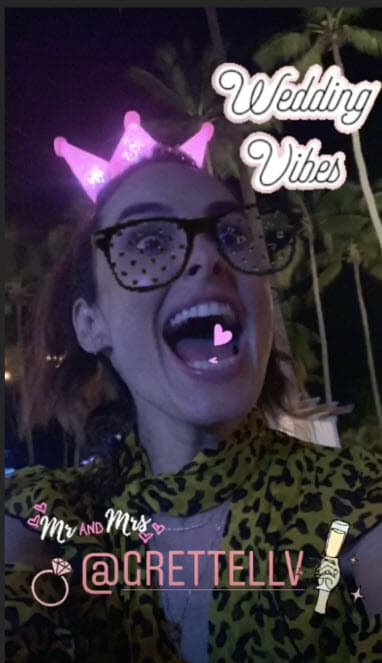 Sus madrinas fueron Ludwika Paleta y Claudia Álvarez y entre los invitados famosos estuvieron Ana Serradilla, quien compartió esta imagen, Victoria Ruffo y René Strickler.