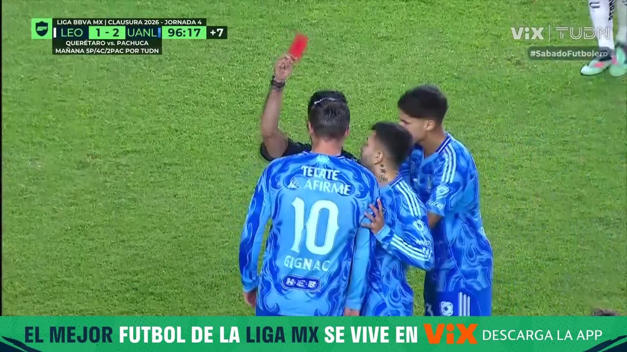 ¡André Pierre Gignac encara a Adonai Escobedo y se lleva su primera tarjeta roja en Liga MX!