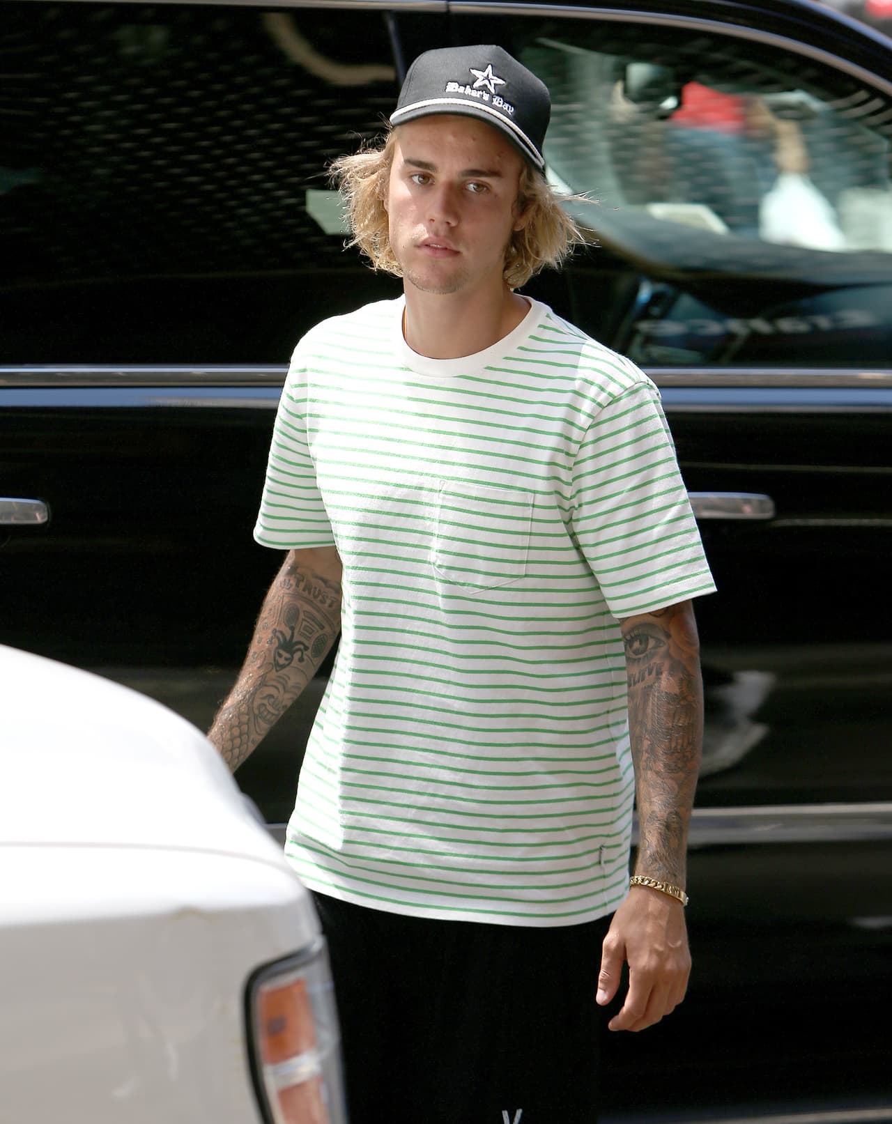 Al menos hasta que el artista canadiense decida retirarse el tatuaje que lleva en la muñeca izquierda, el cual es un esbozo de la imagen de la intérprete de 'Old same love', rodeada de unas alas que salen de su espalda.