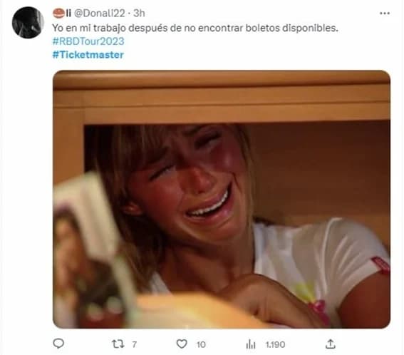 Y como fue en horas laborales, a algunos les tocó llorar a escondidas.