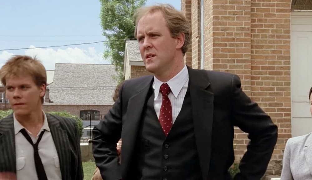 <b>John Lithgow- Shaw Moore</b>
<br>El papel del reverendo Shaw Moore, quien era el antagonista de 'Footloose' y padre de Ariel, le perteneció a John Lithgow. Un par de años antes de esa película, recibió dos nominaciones al Oscar consecutivas en 'The World According to Garp' (1982), 'Terms of Endearment' (1983), ambas en la categoría de Mejor Actor de Reparto.
<br>