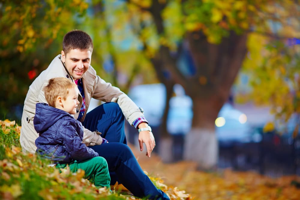 Eres una gran persona. En el camino de la vida, los hijos empiezan a conocerse realmente a sí mismos y comienzan a trazar su futuro, se van a enfrentar a éxitos y fracasos pero saber que son buenas personas les ayudará mucho.