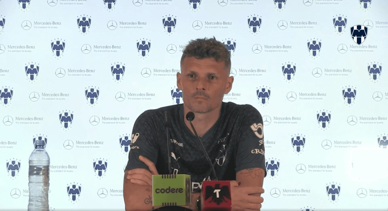 'Tano' Ortiz aclara polémica por suplencia de Víctor Guzmán