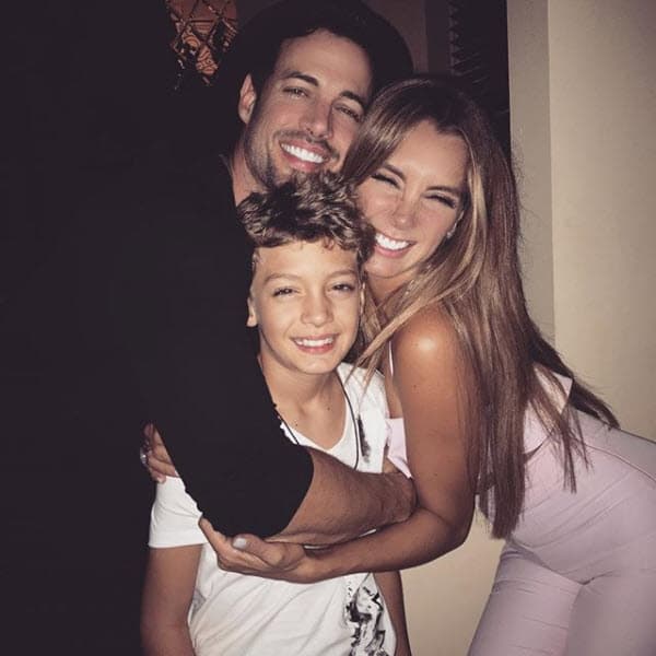 Gracias a los momentos que suben en Instagram nos hemos dado cuenta de que son unos padres cariñosos con sus 'retoños'.