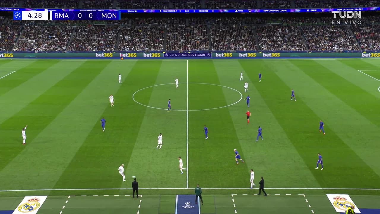 ¡GOL!  anota para Real Madrid. Kylian Mbappé