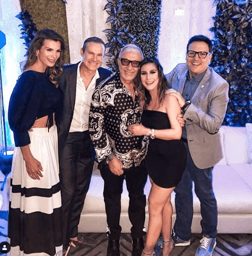 Jessi Rodríguez fue una de las invitadas a la fiesta de cumpleaños de nuestro querido amigo Emilio Estefan. Aquí vemos lo bien que se la pasó junto a Alan Tacher, su esposa Cristy Bernal y Raúl González.