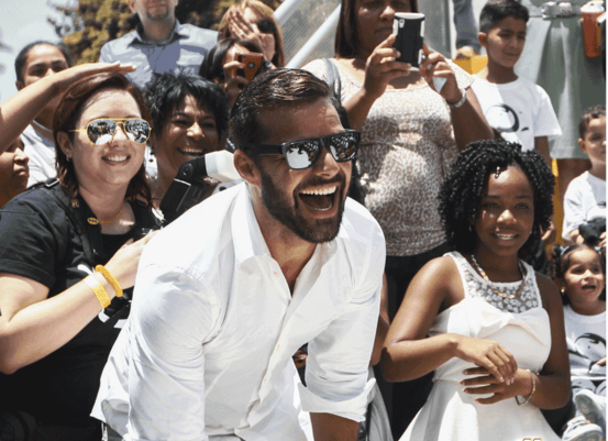 Y aunque el boricua tiene una agenda muy apretada como famoso, siempre trata de compartir su tiempo con los niños.