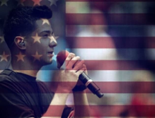 Luis Coronel decidió ponerse creativo y de esta manera festejó el Día de la Independencia.