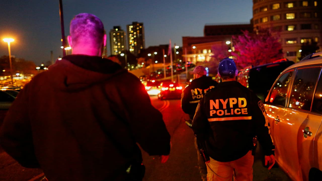 Un hombre mata de un balazo en la cabeza a un sargento y deja a otro herido en El Bronx