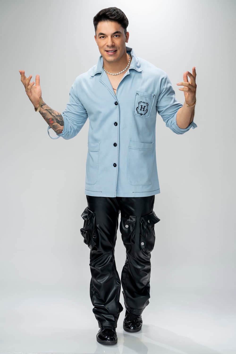 Jawy Méndez fue el último participante que se sumó al Hotel VIP y lo hizo en el capítulo 23 para sustituir a Roberto Tello 'El Coreano'.