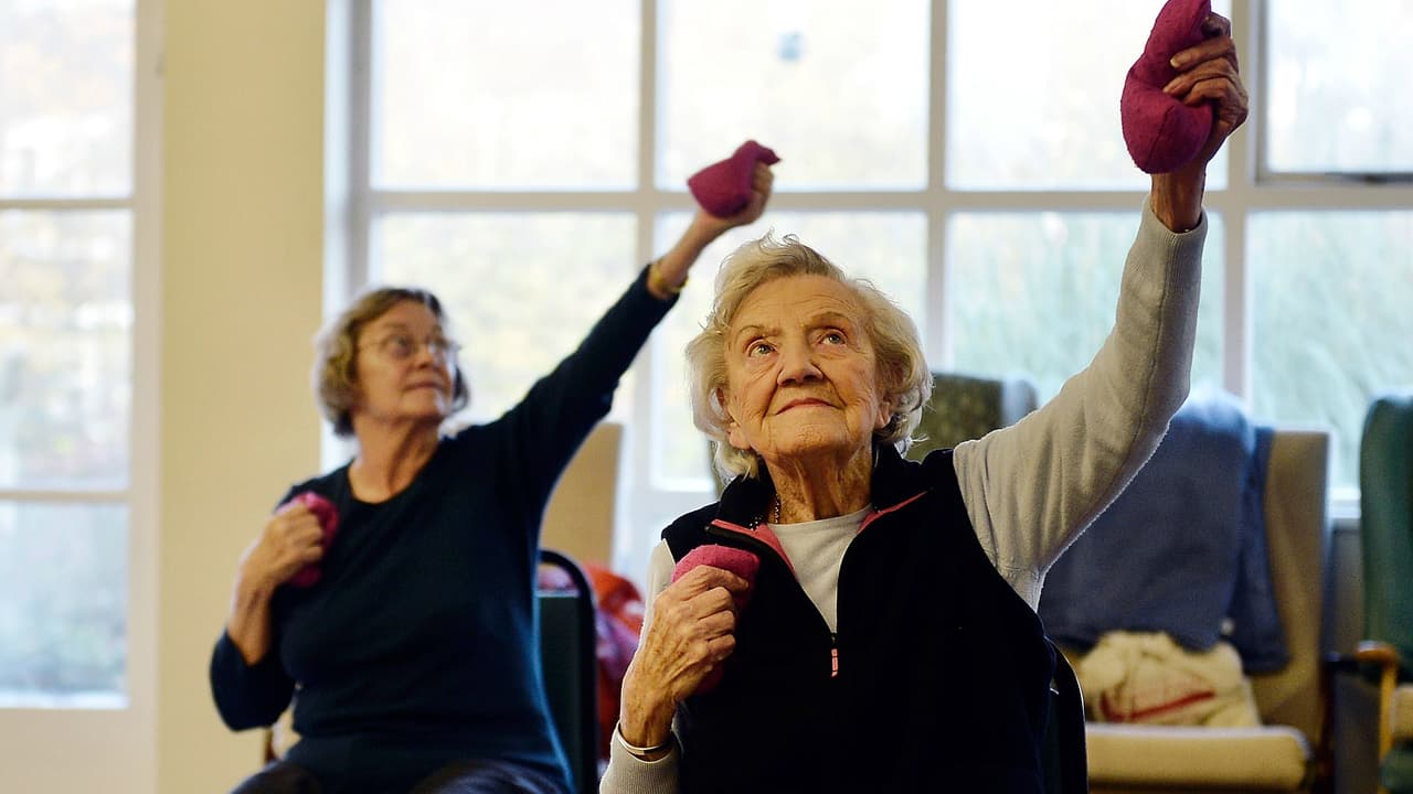Uno de cada cuatro adultos mayores sufre una caída severa por año: cómo prevenirlas