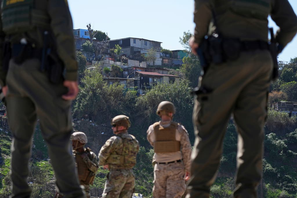 Qué significa la decisión de la Corte Suprema que impide a Trump reanudar deportaciones con la Ley de Enemigos Extranjeros