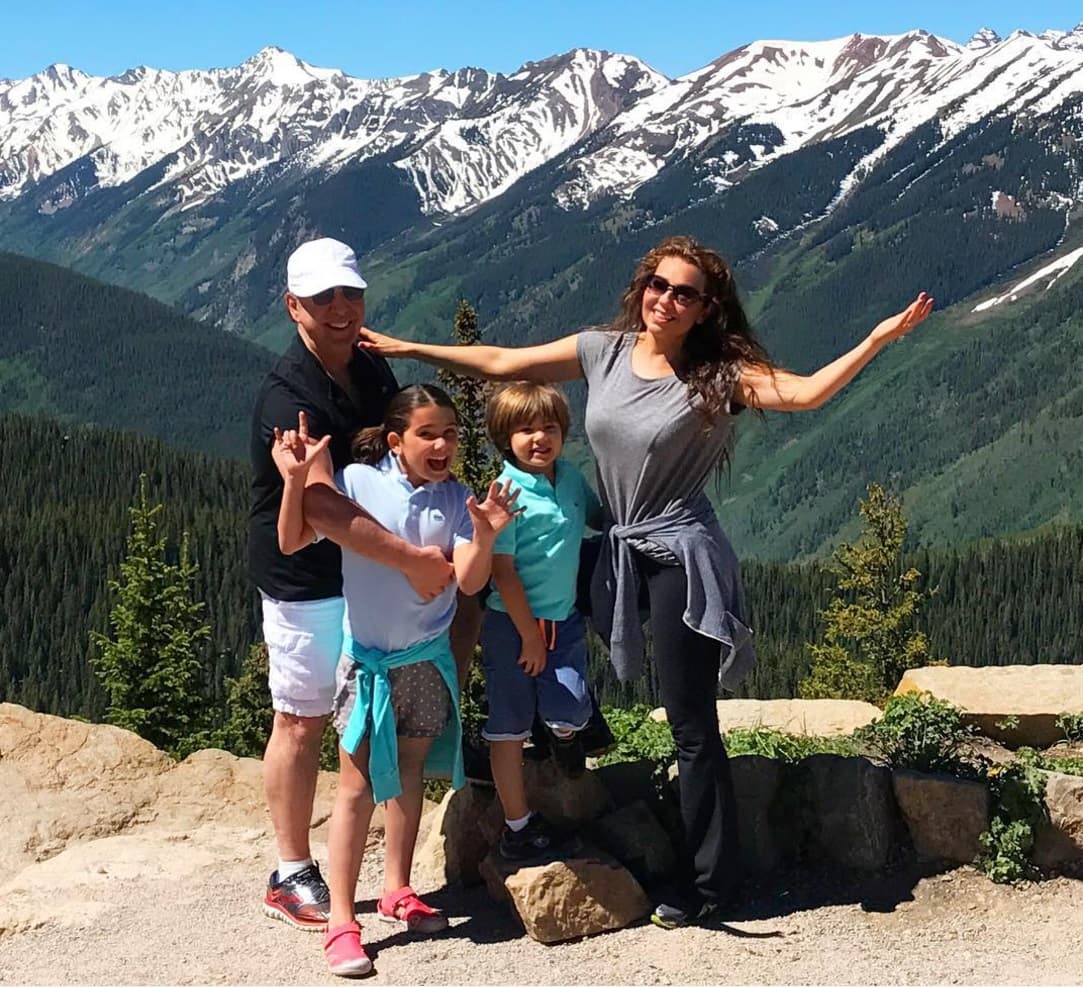 Thalía se casó con Tommy Mottola, quien además de ser un importante productor musical es considerado un rey midas de la industria.