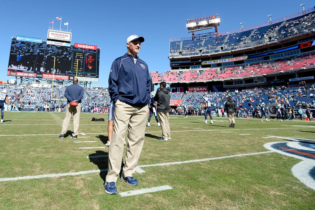 Los Tennessee Titans despidieron al entrenador en jefe Ken Whisenhunt