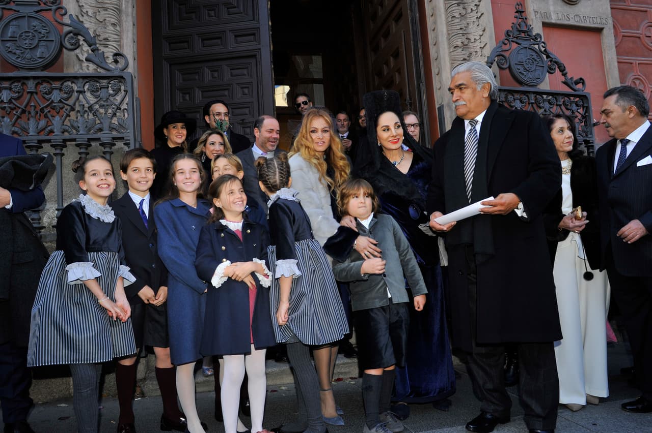 El enlace se celebró el pasdo sábado, en la iglesia de San José, muy cerca de la Puerta del Sol en Madrid, España.
