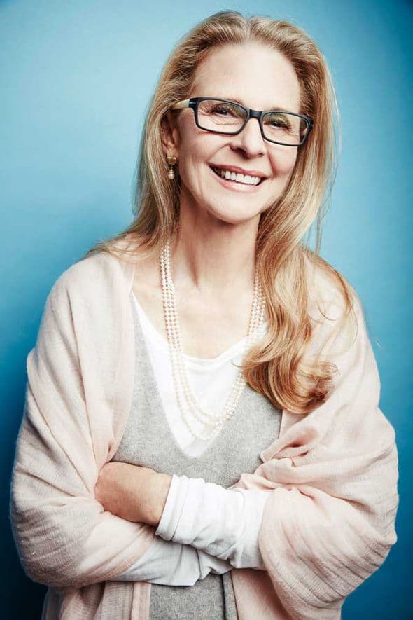 Hoy en día, 
<b>Lindsay</b>, nacida en 1949, sigue en activo pero ahora solo hace participaciones especiales y se dedica más a su familia. Es una vocera oficial de la técnica de acupresión y yoga para retrasar el envejecimiento, sirviendo ella misma de ejemplo.