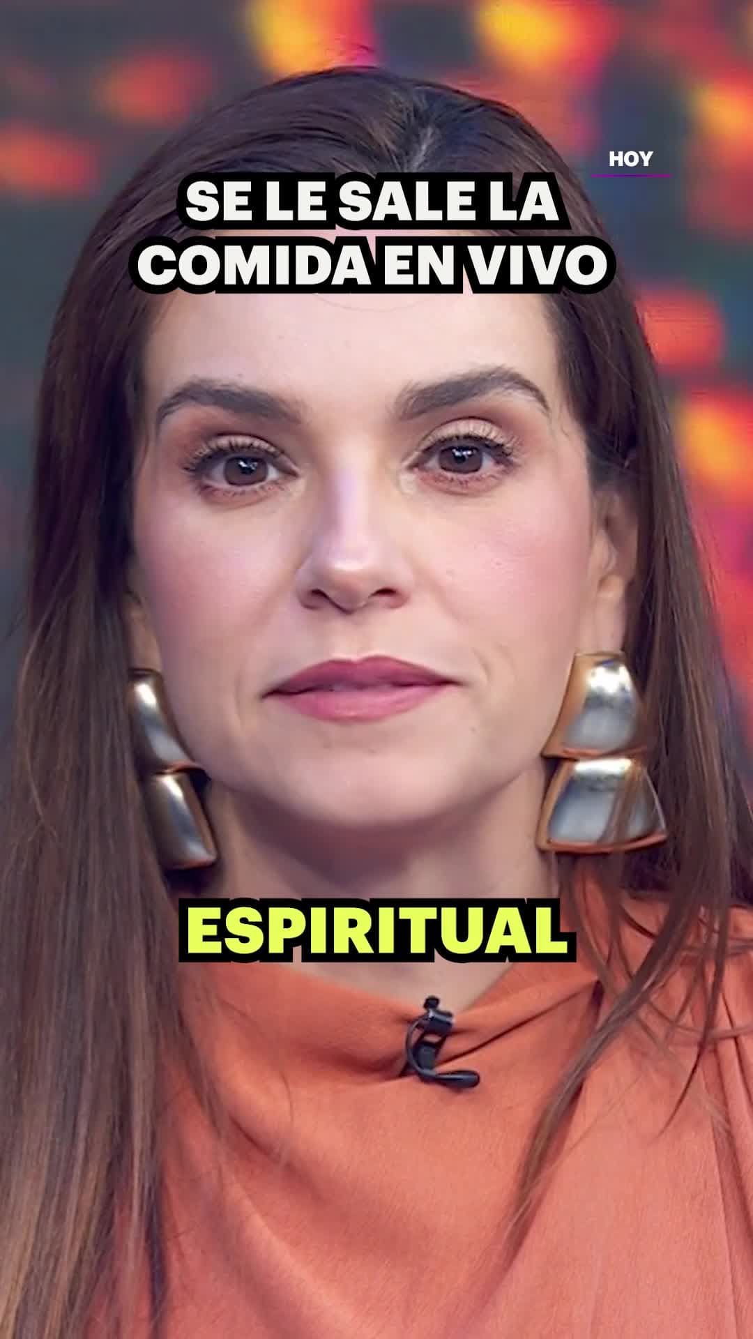 A Tania Rincón se le salió la comida en vivo