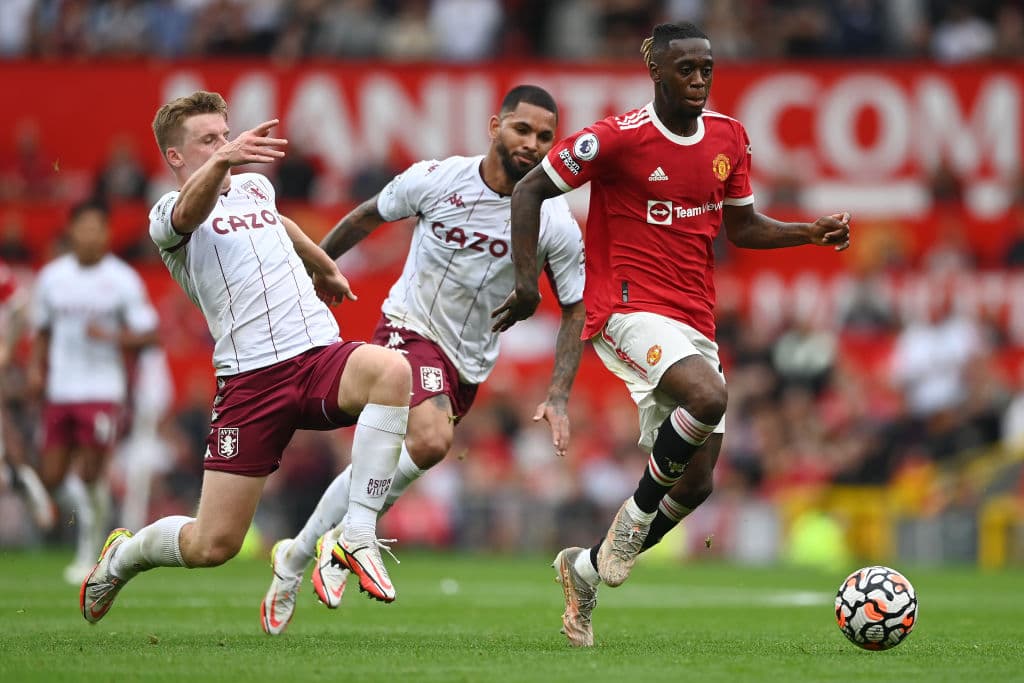 Bruno Fernandes falla un penal al minuto 90+3 y el Aston Villa soprende de visita tras vencer 0-1 a los red devils.