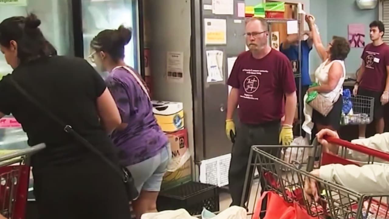 Crisis alimentaria en Filadelfia: familias hispanas afectadas por recortes en beneficios SNAP