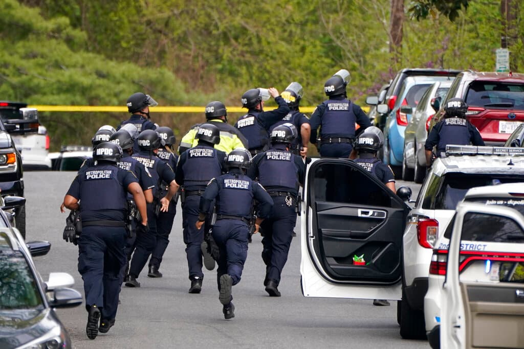 Los heridos se reportan estables y siendo atendidos en un hospital del área.
<br>
