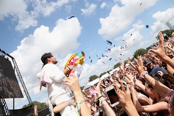 <b>ACL Music Festival </b> 
<br>Programado en el transcurso de dos fines de semana del 4-6 de octubre y el 11-13 de octubre de 2019 , este evento se lleva a cabo en Zilker Park. El evento de varios días es un colectivo de actos de algunos de los mejores artistas del mundo 8 etapas. El festival también celebra la mejor comida, bebidas y dulces de Austin, incluidos tacos, cervezas, opciones veganas y más.