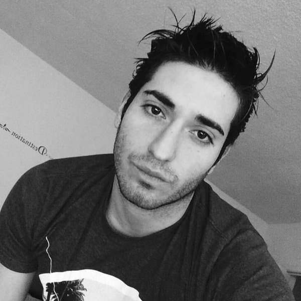 <a href="http://www.univision.com/programas/novelas/eduardo-yanez-jr-asegura-que-su-padre-es-drogadicto-y-golpeador-de-mujeres-fotos">Su hijo también se llama Eduardo</a>, pero le dicen Lalo de cariño.