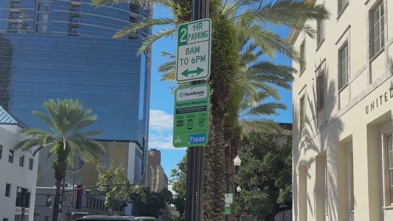 Ciudad de Orlando aumenta tarifas de estacionamiento e implementa sistema 100% digital