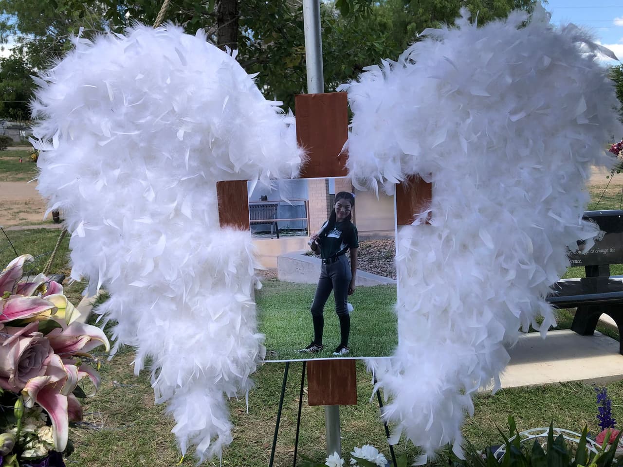 Eliahna es una de las 21 víctimas de la 
<b><a href="https://www.univision.com/local/san-antonio-kwex/tiroteo-escuela-robb-elementary-uvalde-texas" target="_blank">masacre escolar en la primaria Robb de Uvalde, </a></b>u na de las más mortíferas en Estados Unidos desde hace una década.
<br>
<br>La niña de 10 años amaba jugar softball.