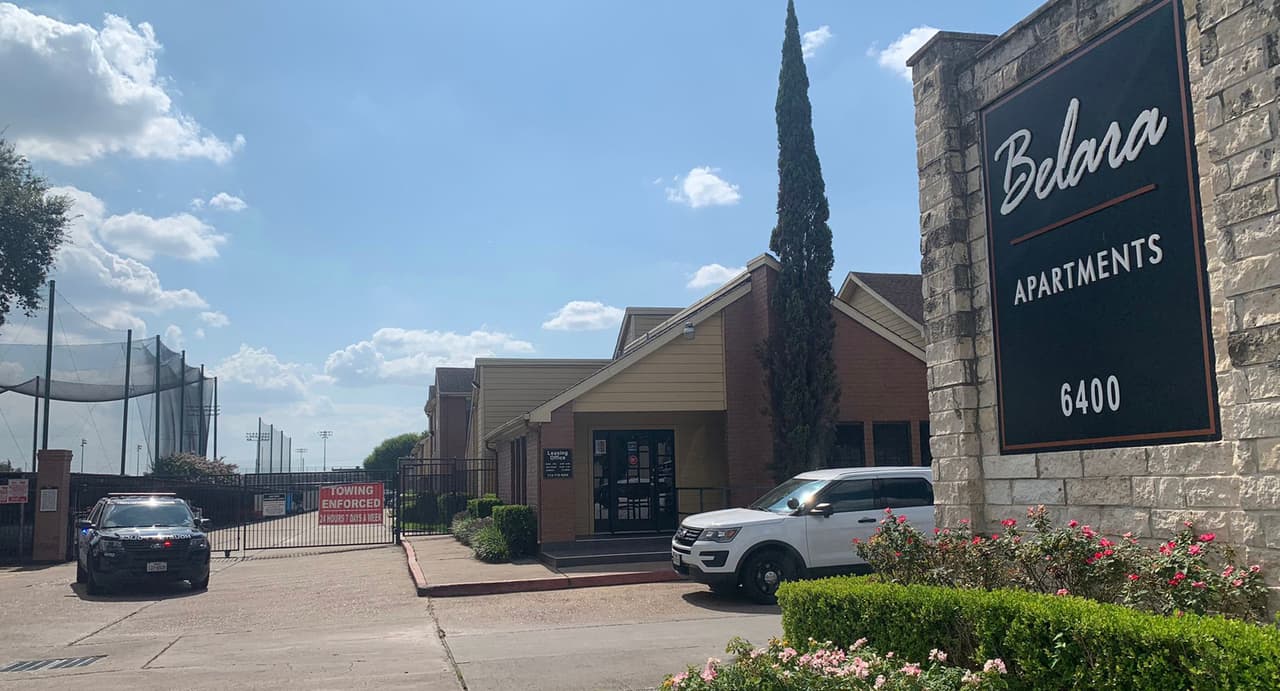 Las personas fueron halladas en un departamento que había sido rentado unos días antes, la unidad no tenía muebles. Ninguna de los individuos necesitó ayuda médica.