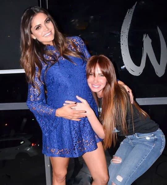 La actriz 
<b>Ana Bekoa </b>es una gran amiga de 
<b><a href="https://www.univision.com/entretenimiento/bebes-famosos/marisol-gonzalez-celebra-el-primer-ano-de-su-hija-fotos">Marisol</a></b>, quien no dudó en asistir al evento.