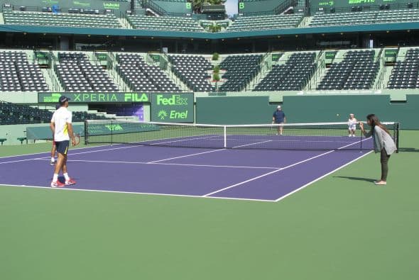 A jugar tenis con El Gordo y La Flaca