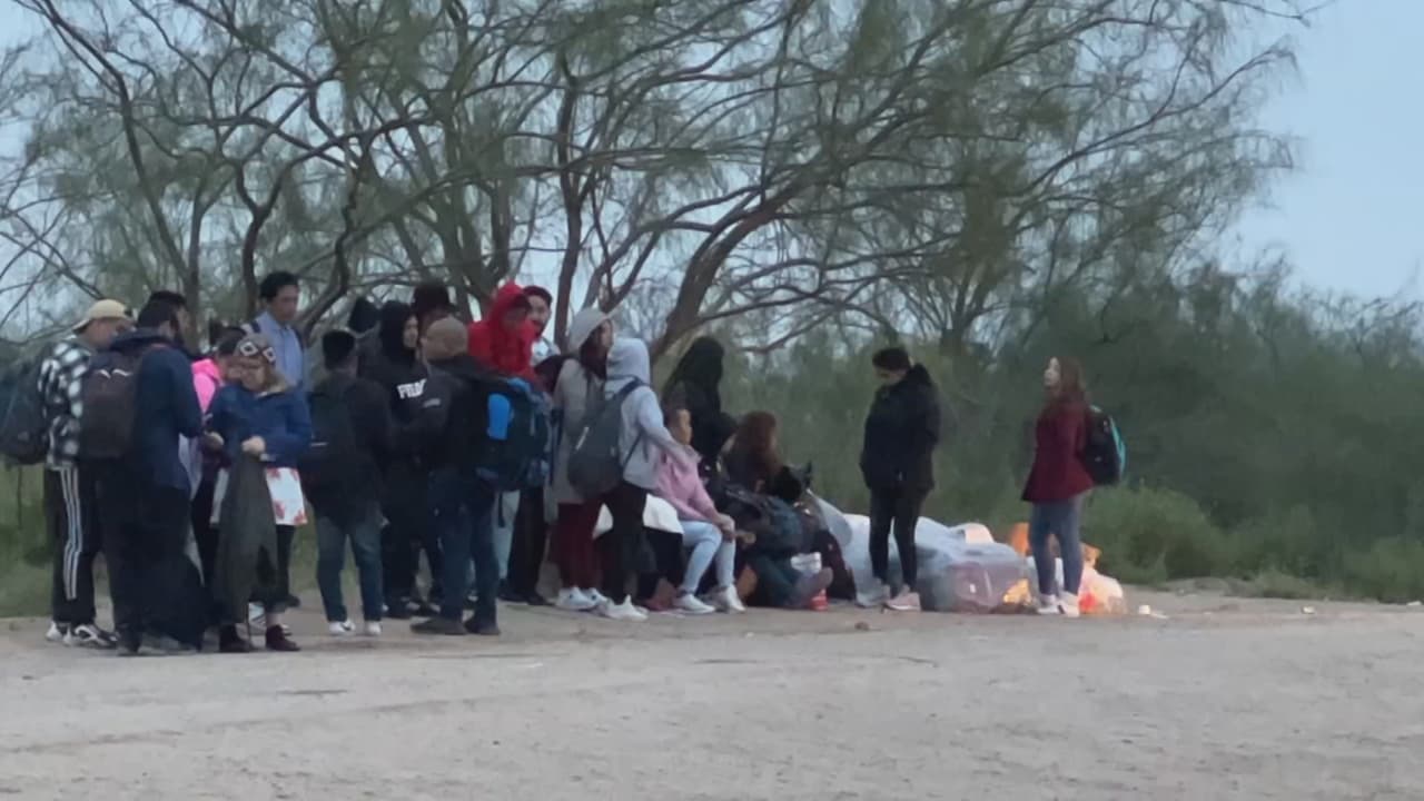 Para el abogado de inmigración José Guerrero, se trata de una gran noticia: “estas personas que habían aplicado a la residencia, que no están en corte, reciben este parole, ahora podrán comprobar de que en realidad se le otorgó un parole y aplicarán, y le otorgarán, la residencia por la vía de ajuste cubano”.