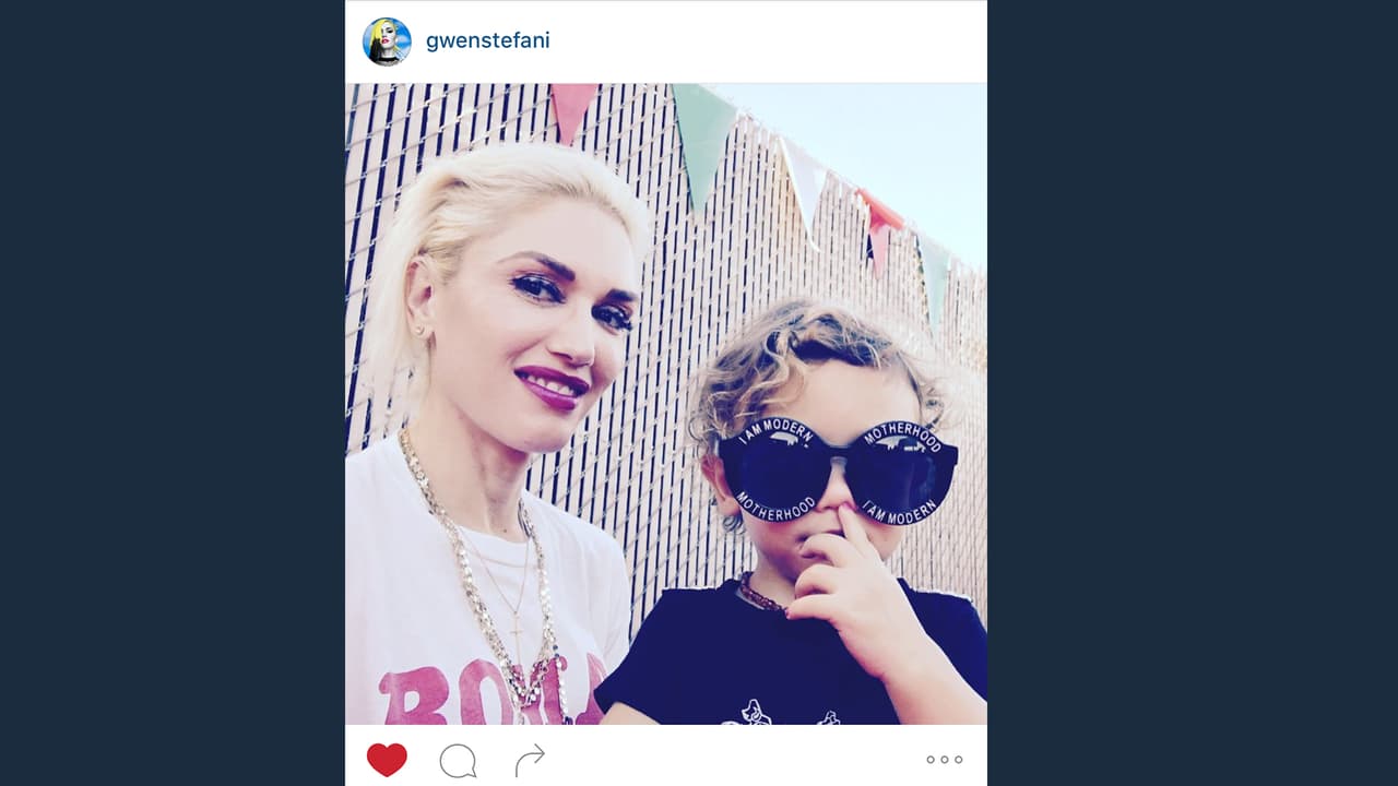 Gwen Stefani y sus gestos nos causa un mar de risas mientras Apollo, su hijo menor, jugaba con la nariz.
